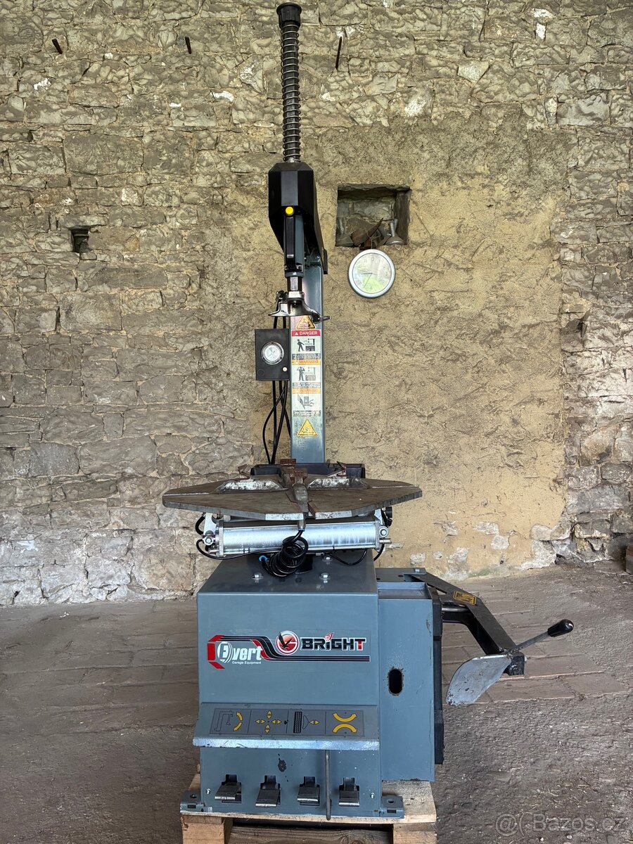 Automatická zouvačka pneumatik Evert Bright - 3