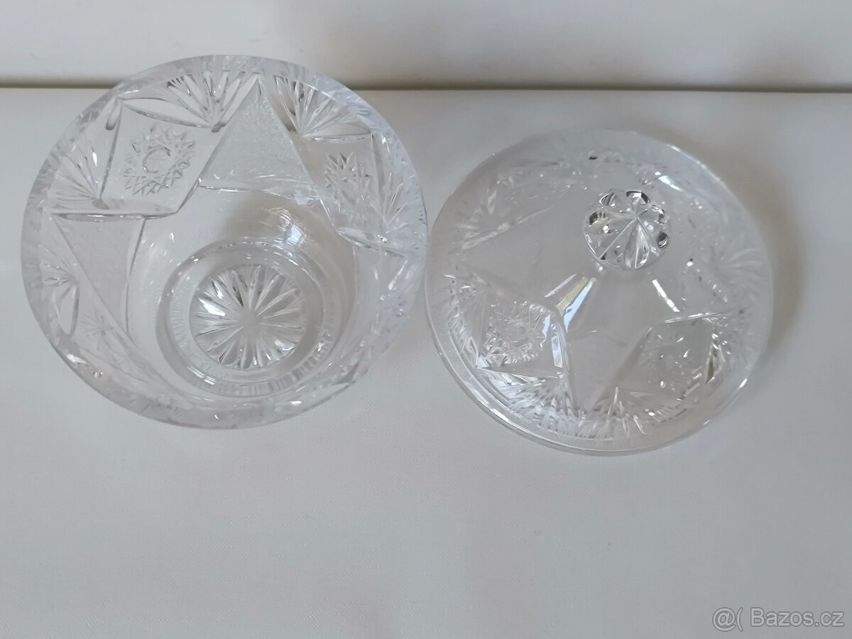 Váza s víkem do špičky - 3