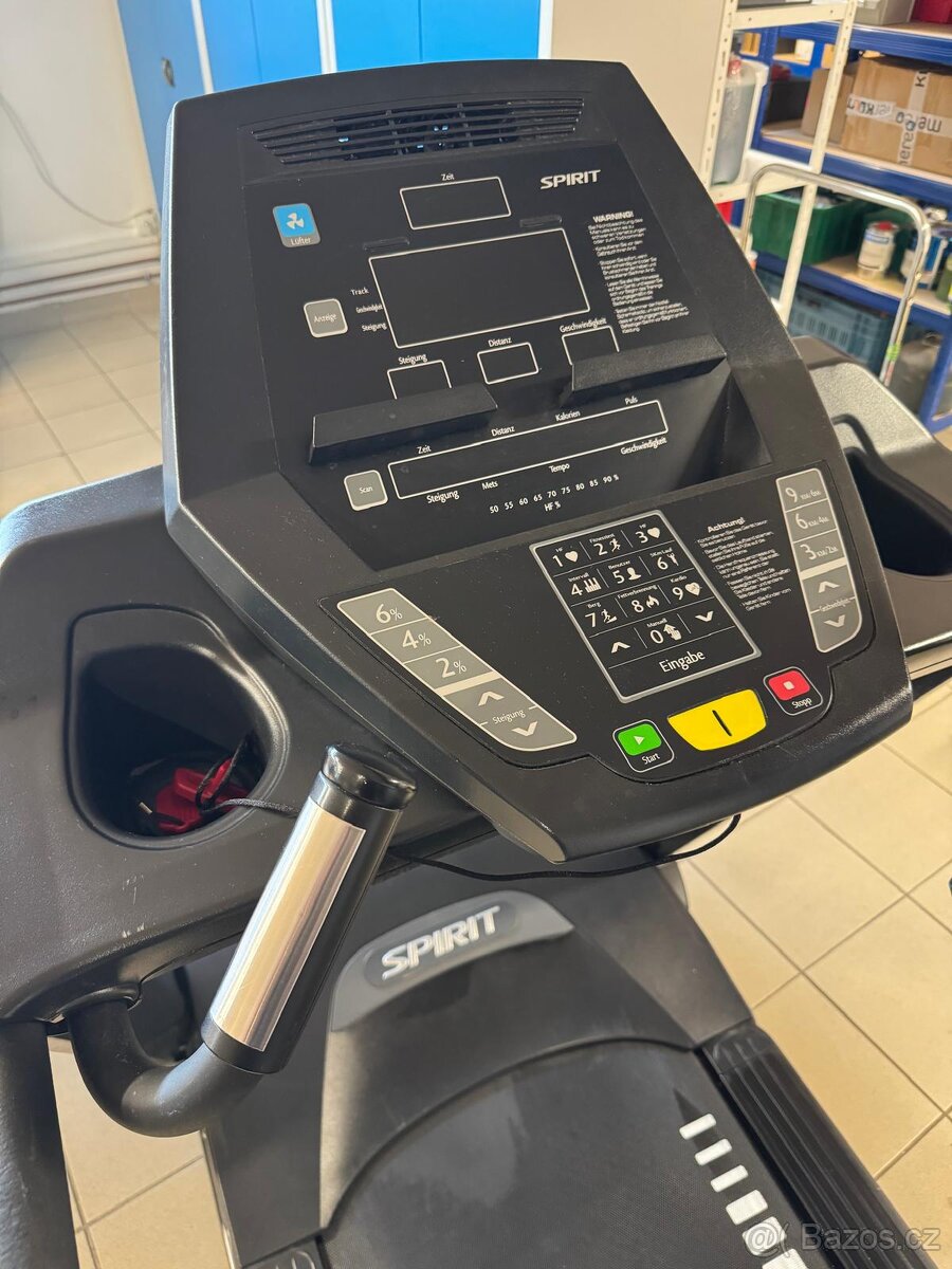 Běžící pás CT800-B - 3