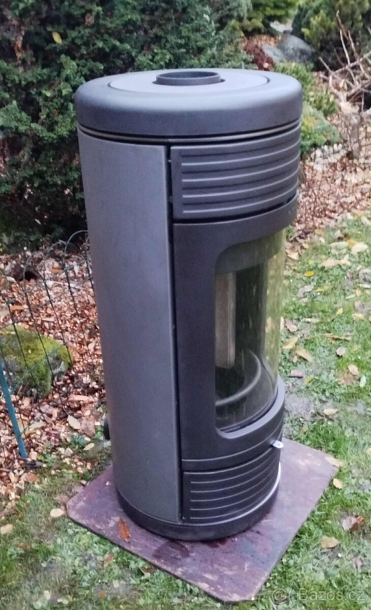 Prodám litinová kamna LEDA NOVIA C - 3