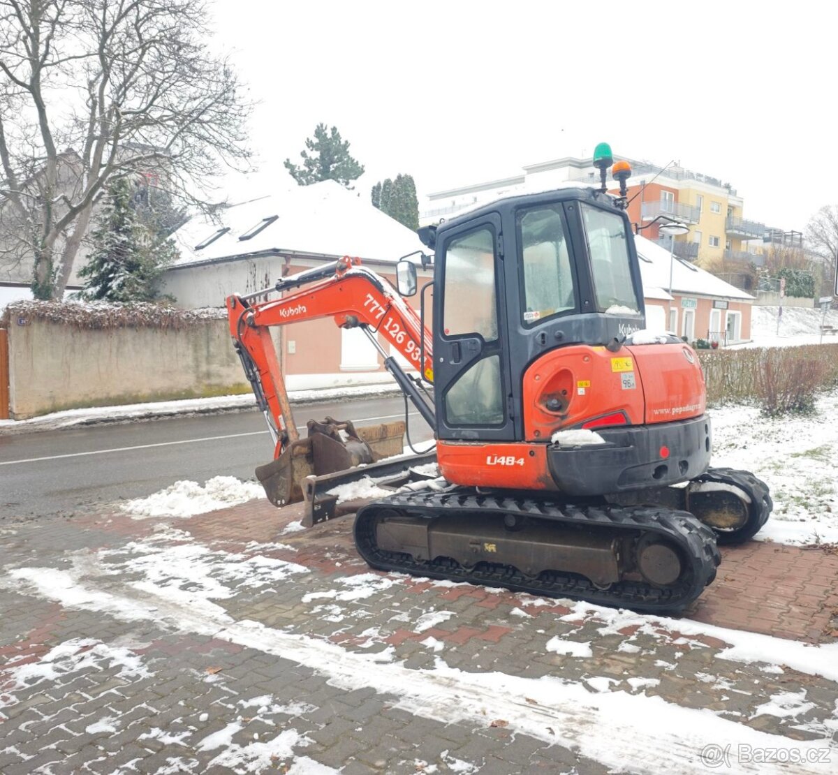 Pásový minibagr Kubota U48-4 - 3