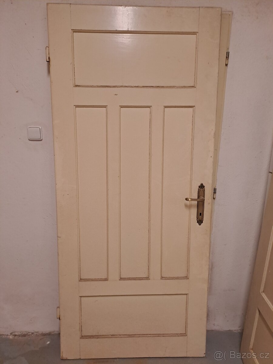 Masivní dveře - mosazné kování - 3