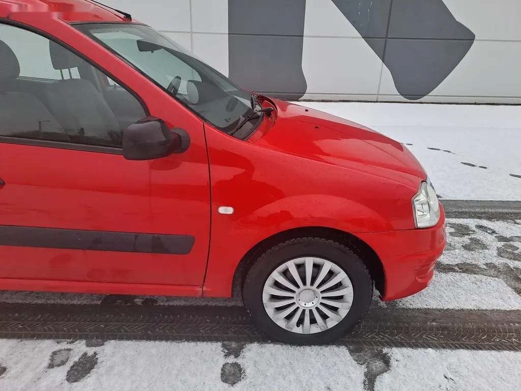 Dacia Logan, 1.6i 1.MAJ 7MÍSTNÉ SPOLEHLIVÉ - 3