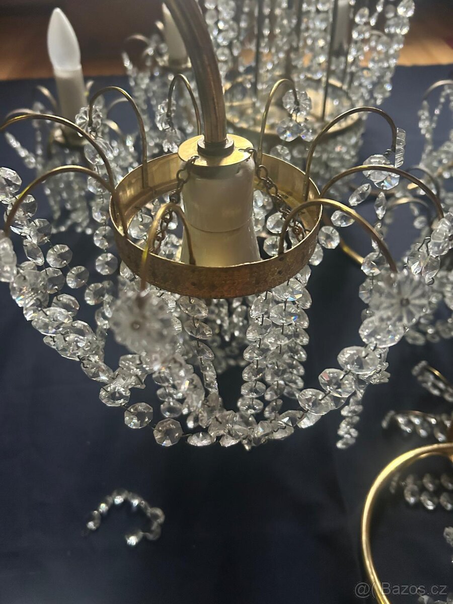 Starý lustr a lampičky - 3