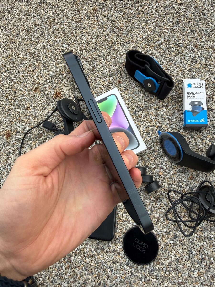 Iphone 14 + Quad Lock - baterie 100% - 3
