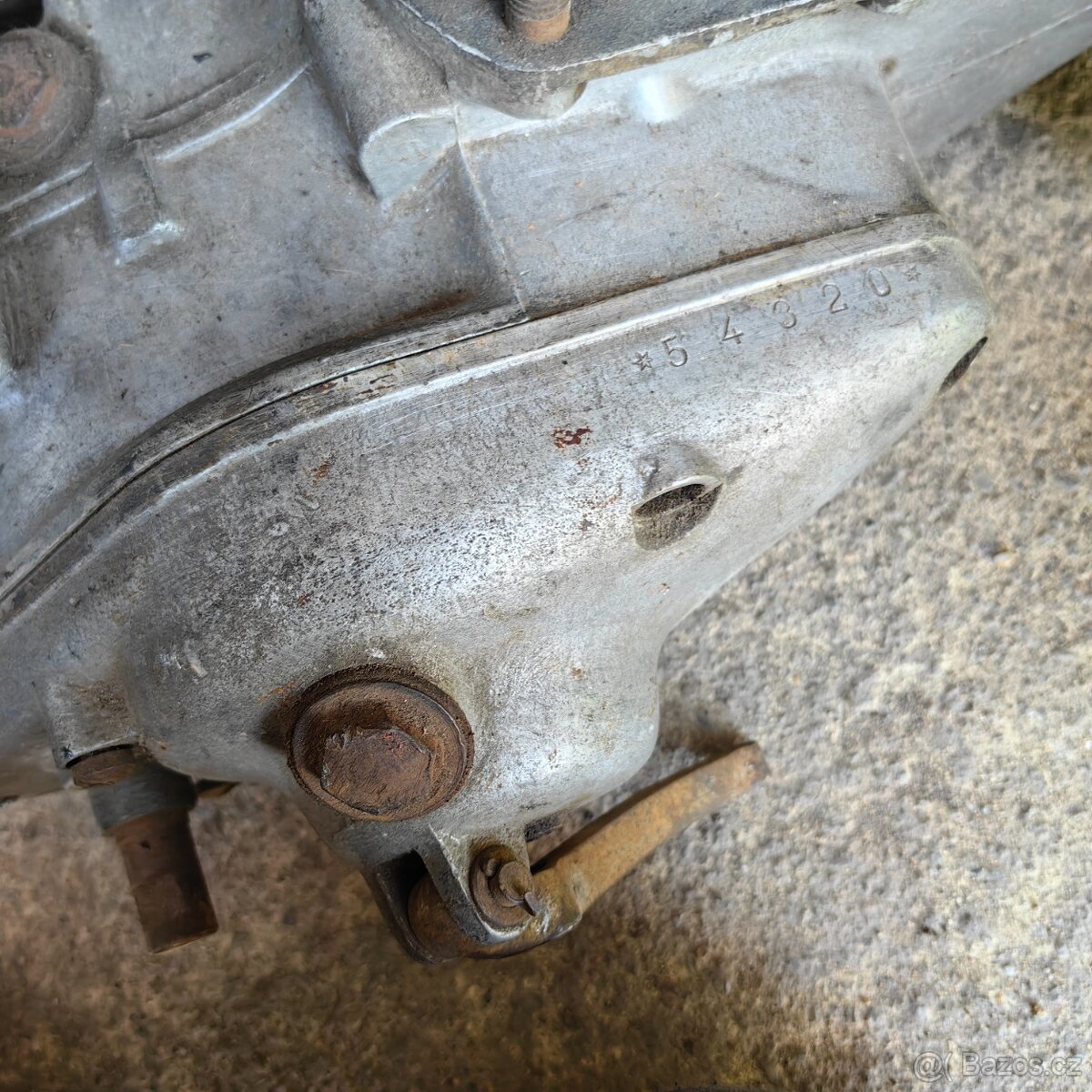 ČZ 175 předvalecna motor - 3