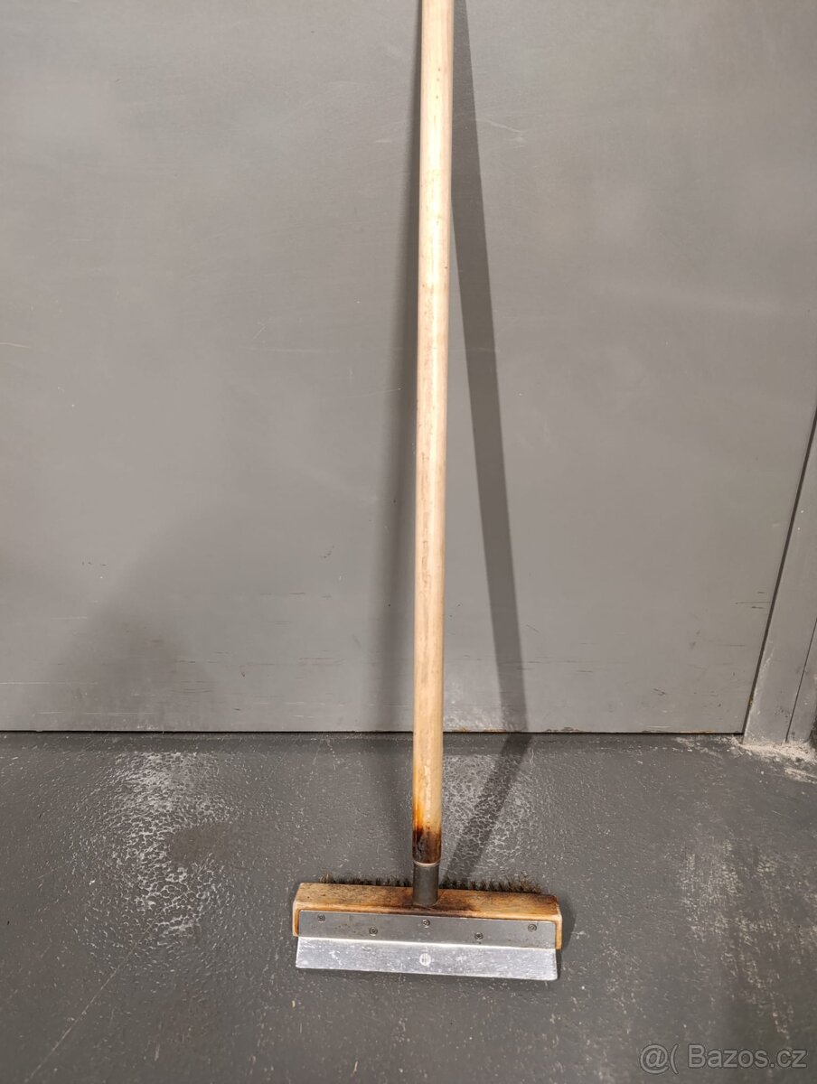 Kartáč na čištění pizza pece - 3