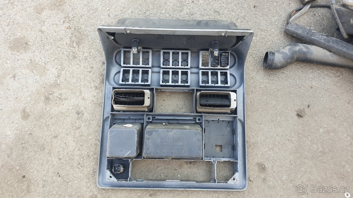 Přístrojový panel 504227311 - 3