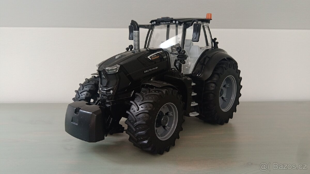 BRUDER TRAKTOR 1:16 - 3