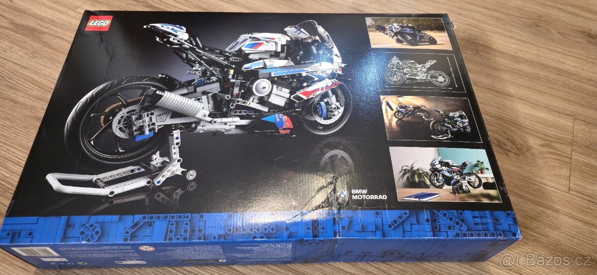 LEGO® Technic™ 42130 BMW M 1000 RR - 3