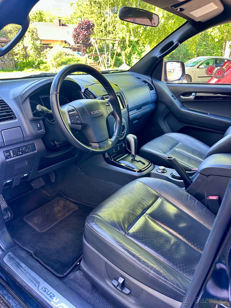 ISUZU D-MAX 2.5 TD, twin-turbo