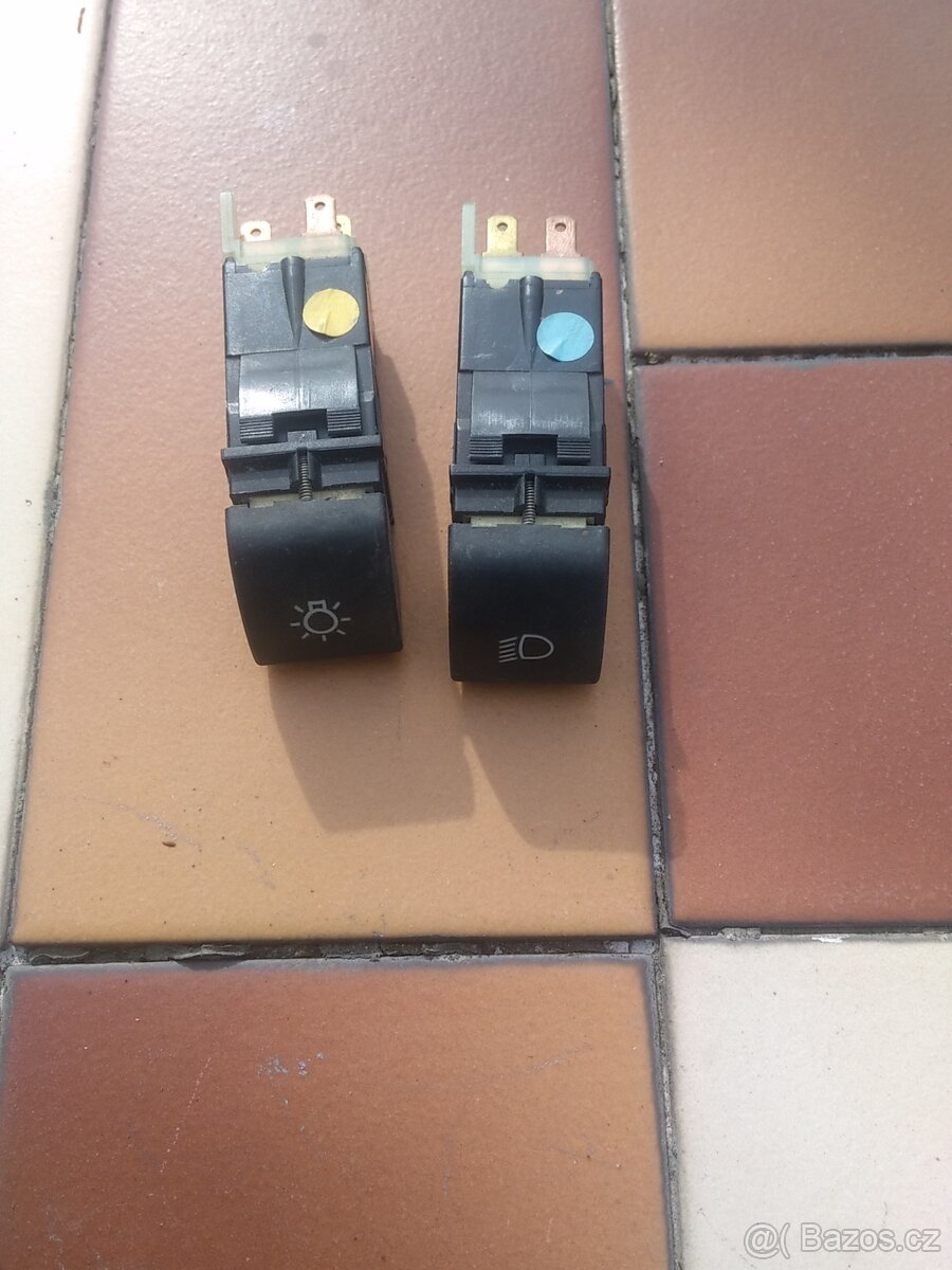 Škoda Felicia - Prodám přístrojovou desku. - 3