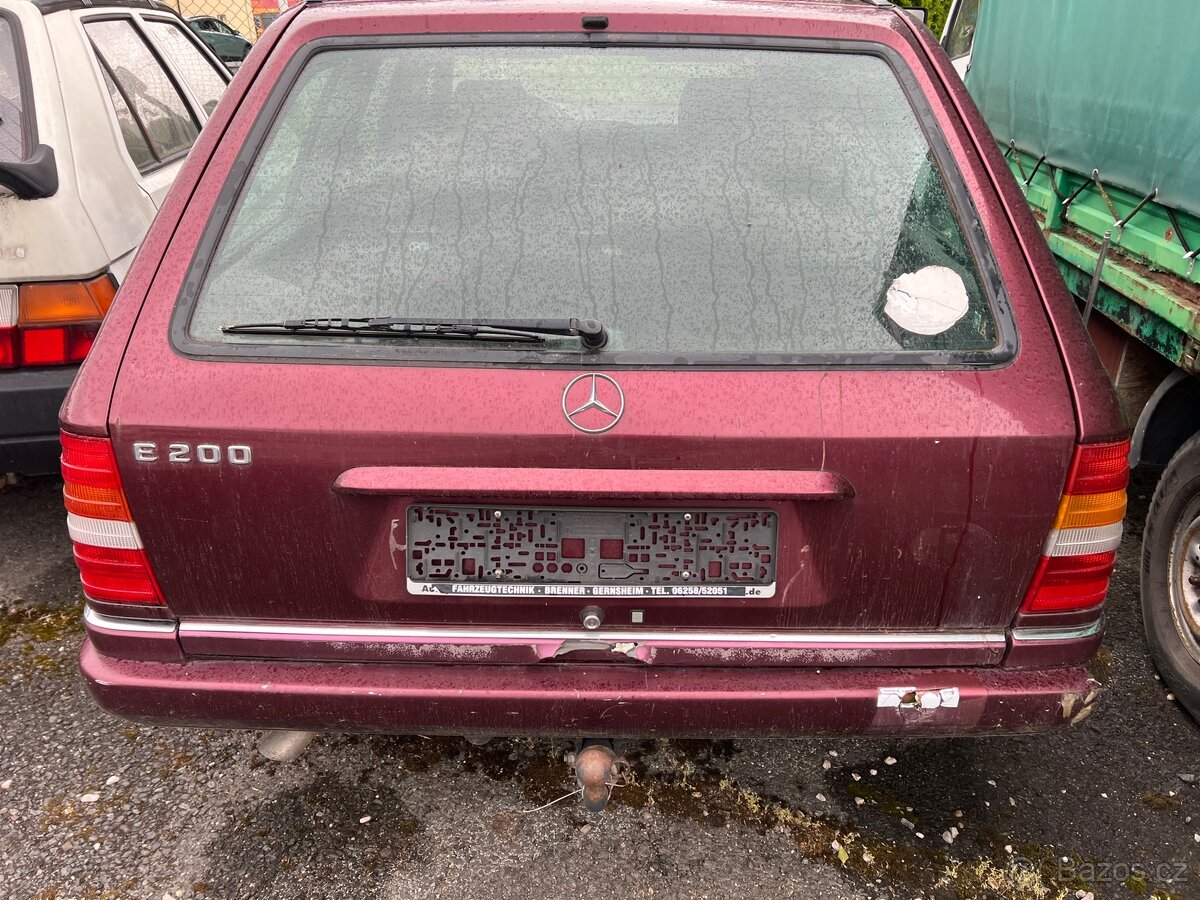 Mercedes Benz w124 E200TE - 3