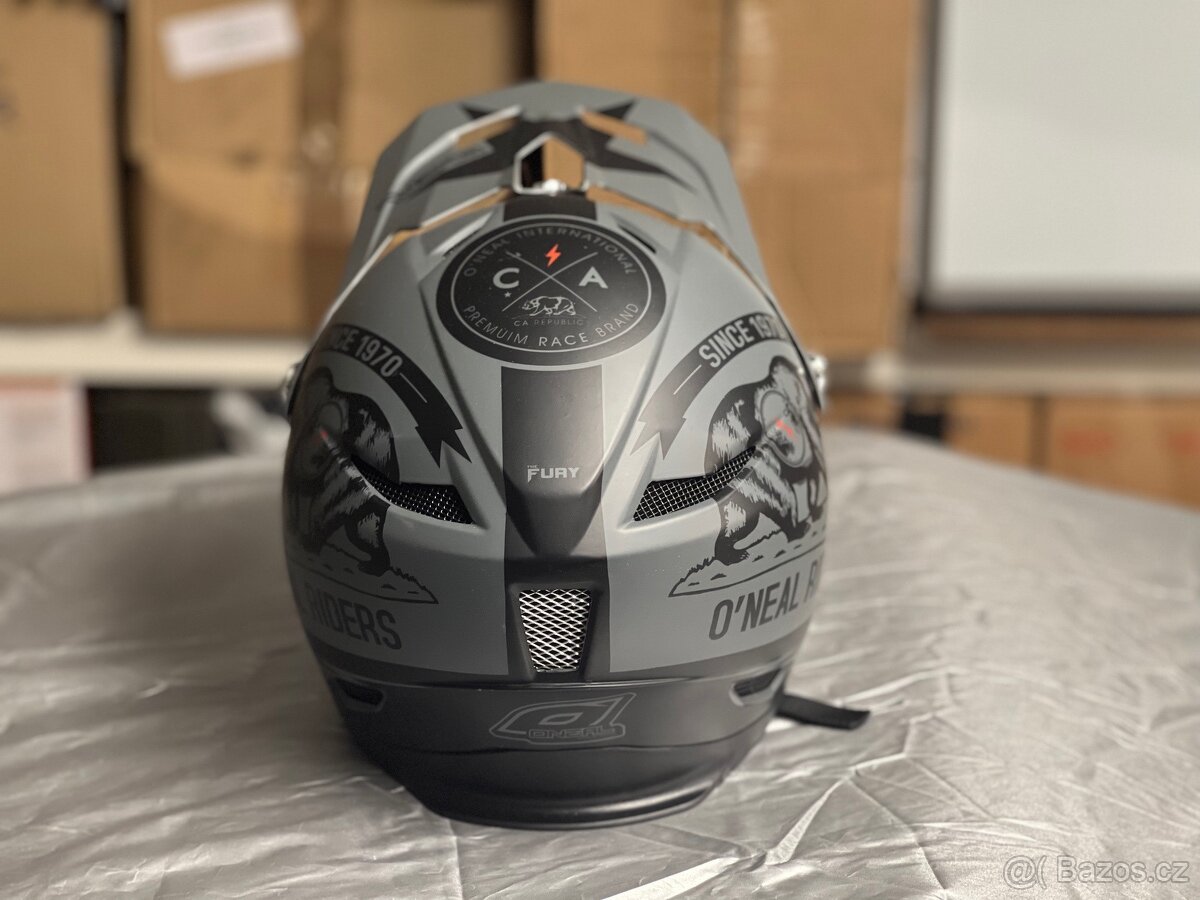 Zánovní Helma O´Neal Fury California černá/šedá Velikost: S - 3