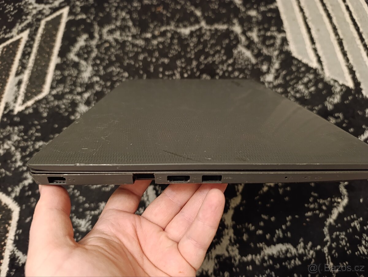 Prodám šasi notebooku Lenovo V130-15IKB - 3