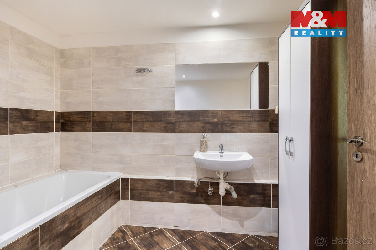 Prodej bytu 3+kk, 67 m², Průhonice, ul. Na Sídlišti III - 3