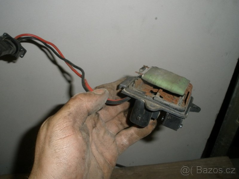 ND Renault Megane coupe 1.6 8v i 1.6 16v - 3