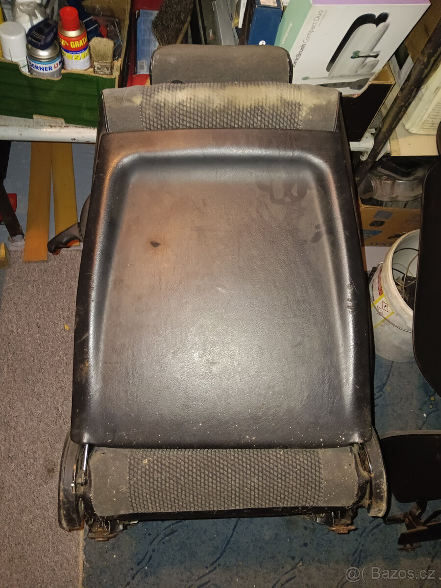 sedačky bmw e30 coupé - 3