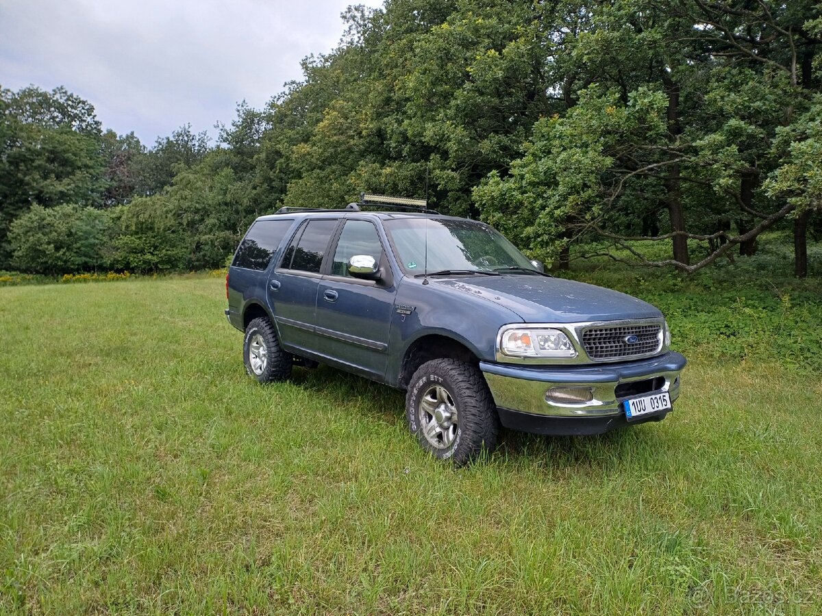 Ford Expedition 5,4i, - 3