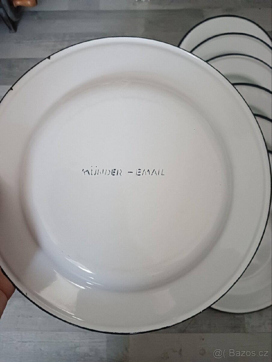 Smaltované talíře - 3