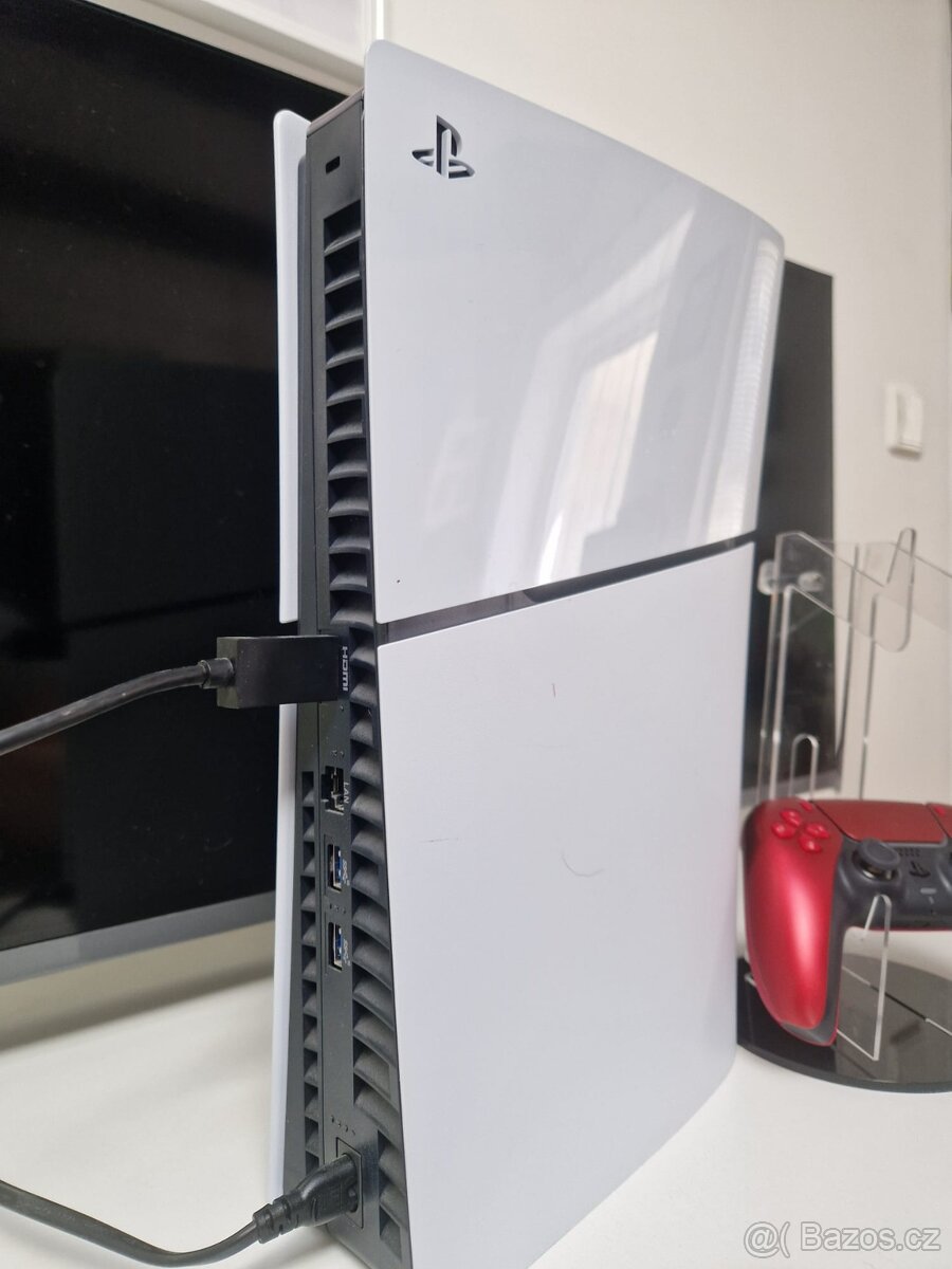 PS5 slim v TOP stavu - 3