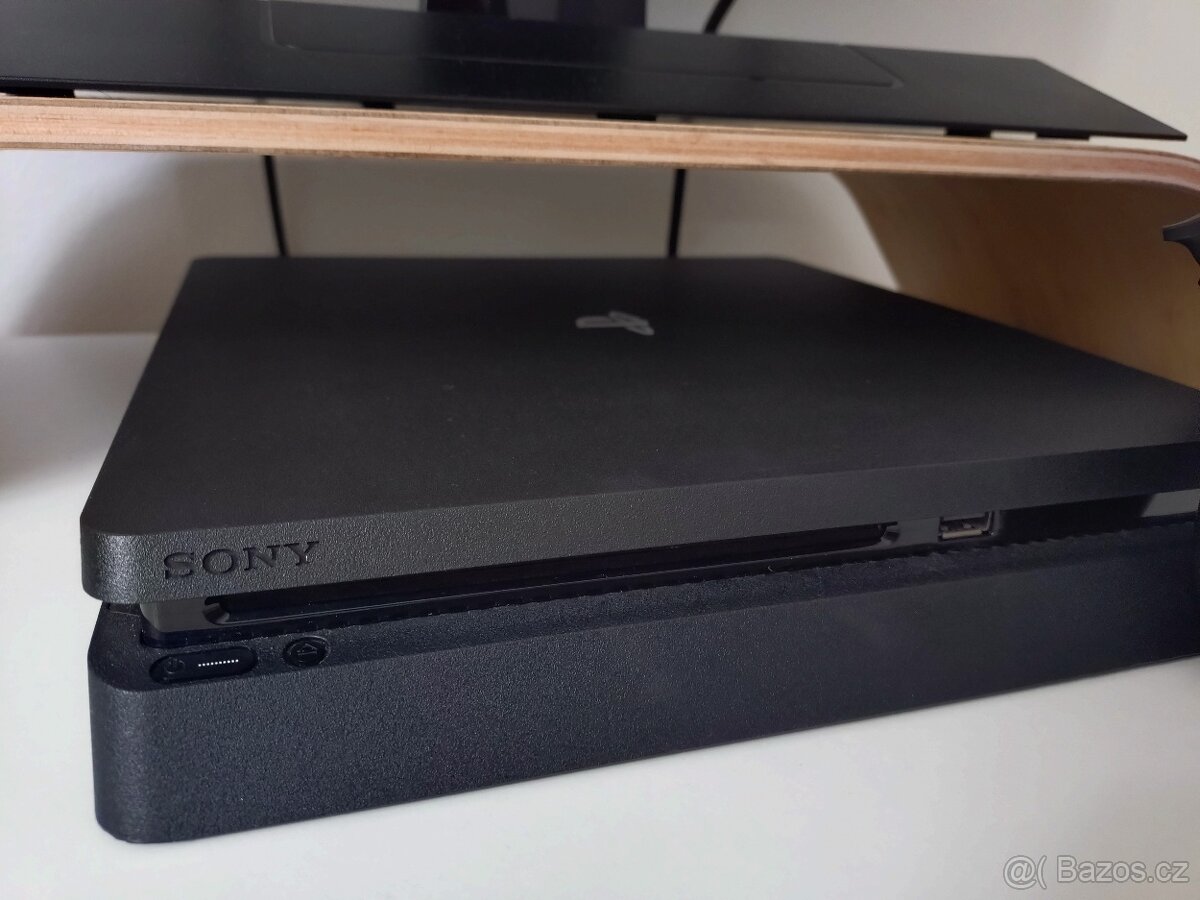 PlayStation 4 1Tb - 3
