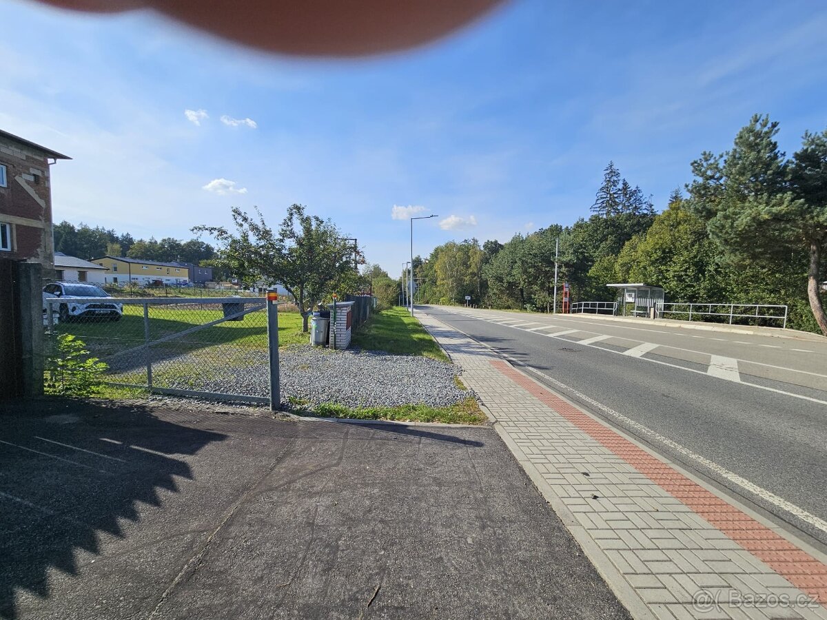 Prodej staveb. pozemku, komplet zasíťovaný na Praze východ - 3