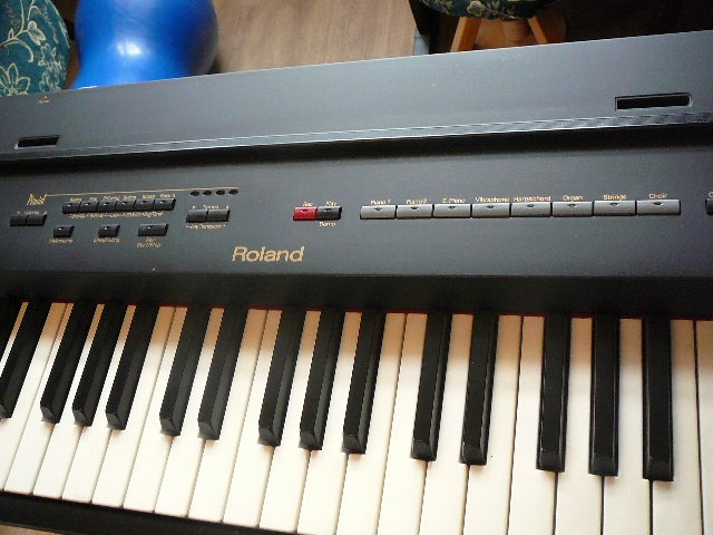 roland ep 75 - 3