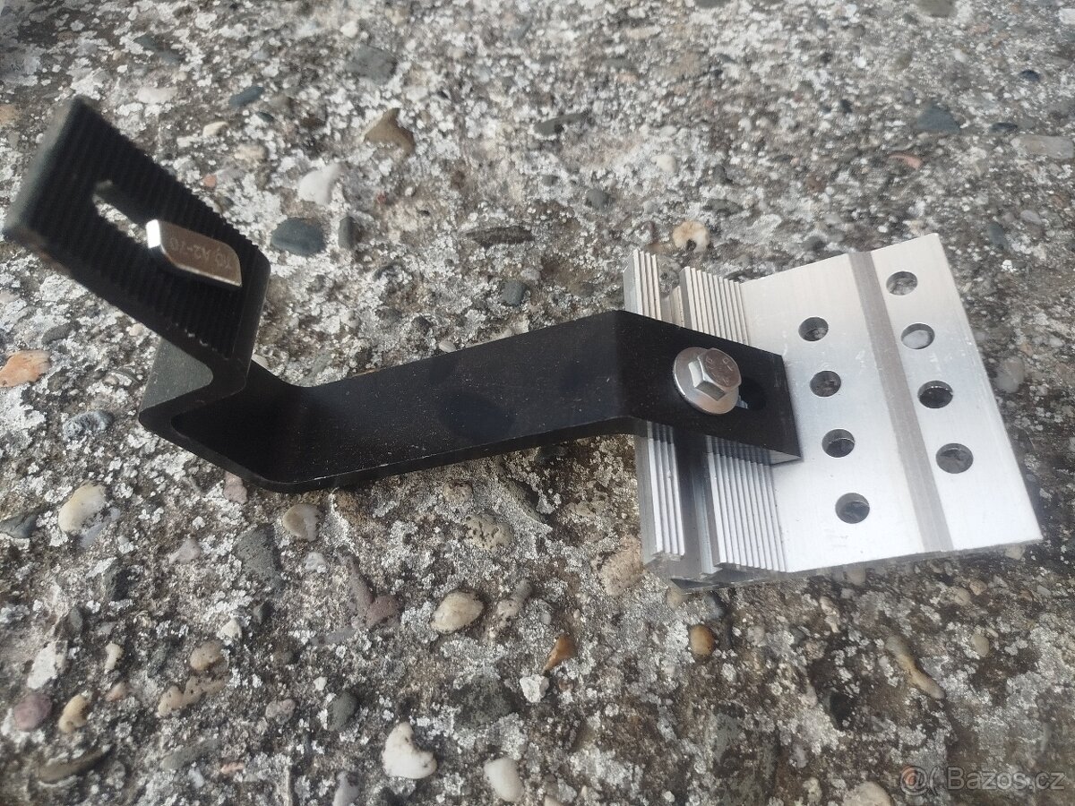 prodám střešní háky pro FV panely - 3