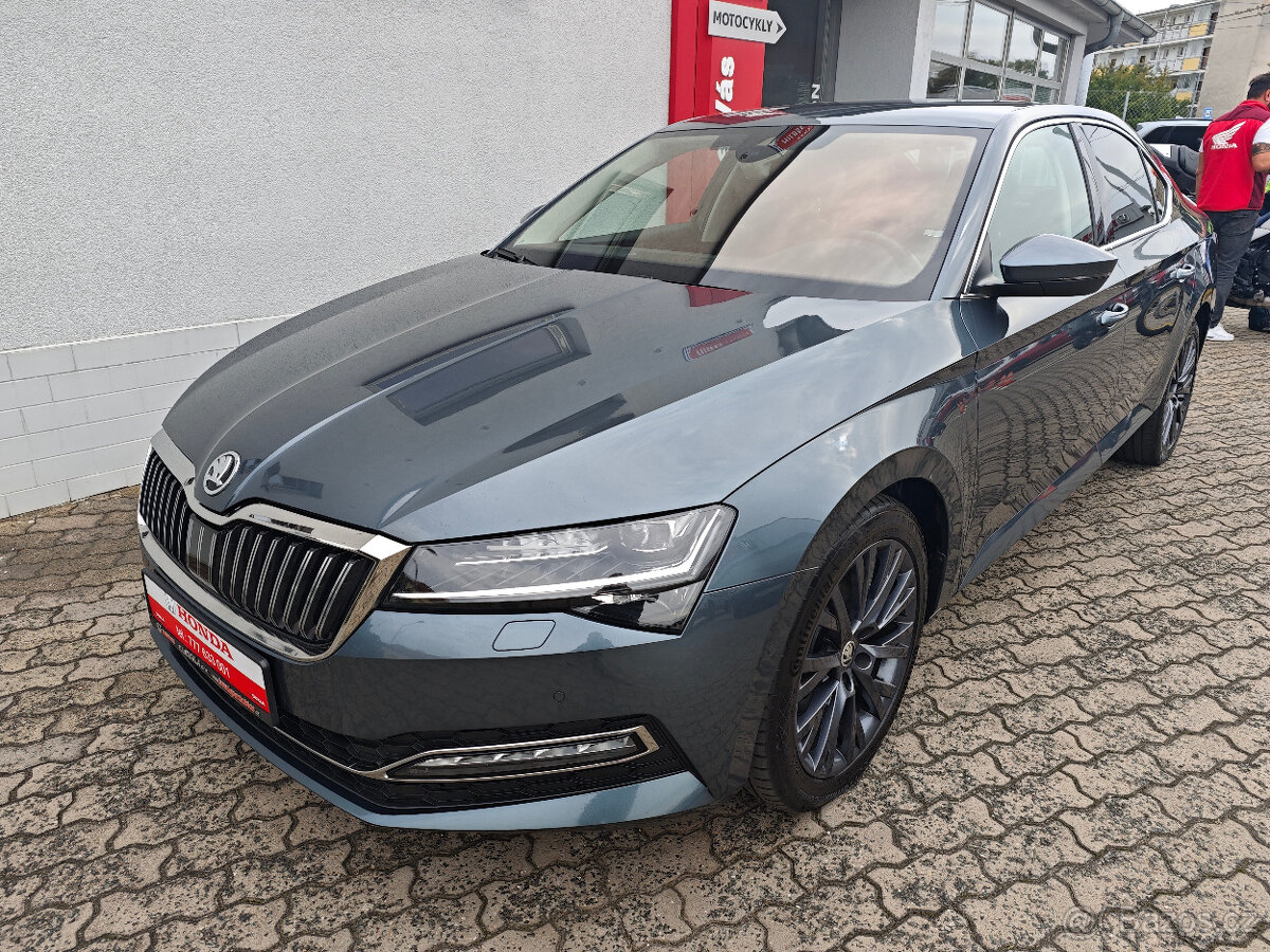 Škoda Superb 2.0 TDI Style Plus Virtual LED - 3