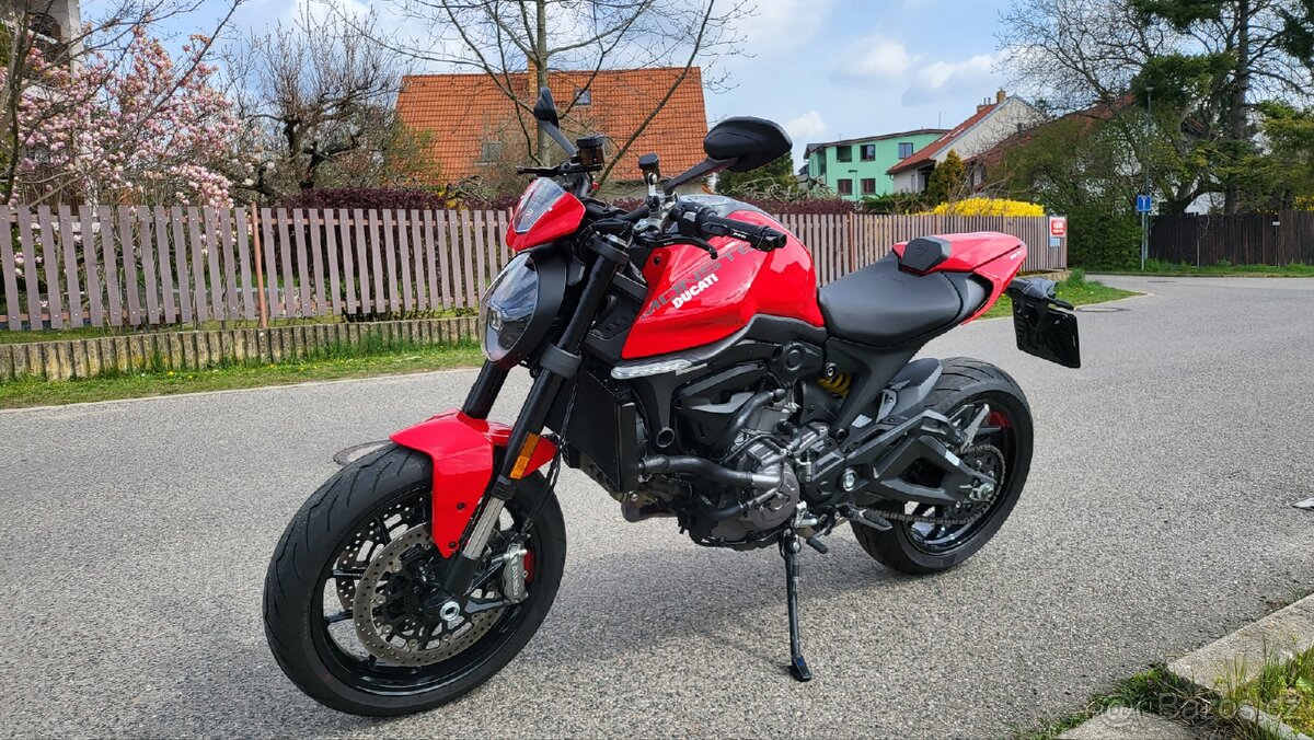 Ducati Monster 937 + - 3