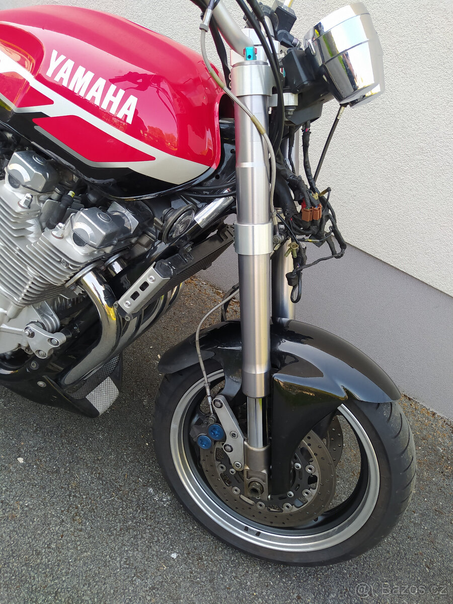 YAMAHA XJR 1300 - 3