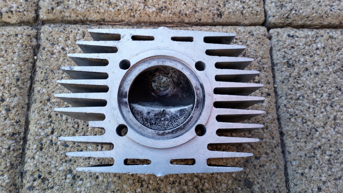 Hlava válce Pionýr - 3