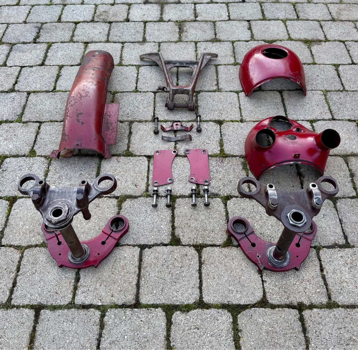 Jawa ČZ 250 350 kyvacka - dily - 3