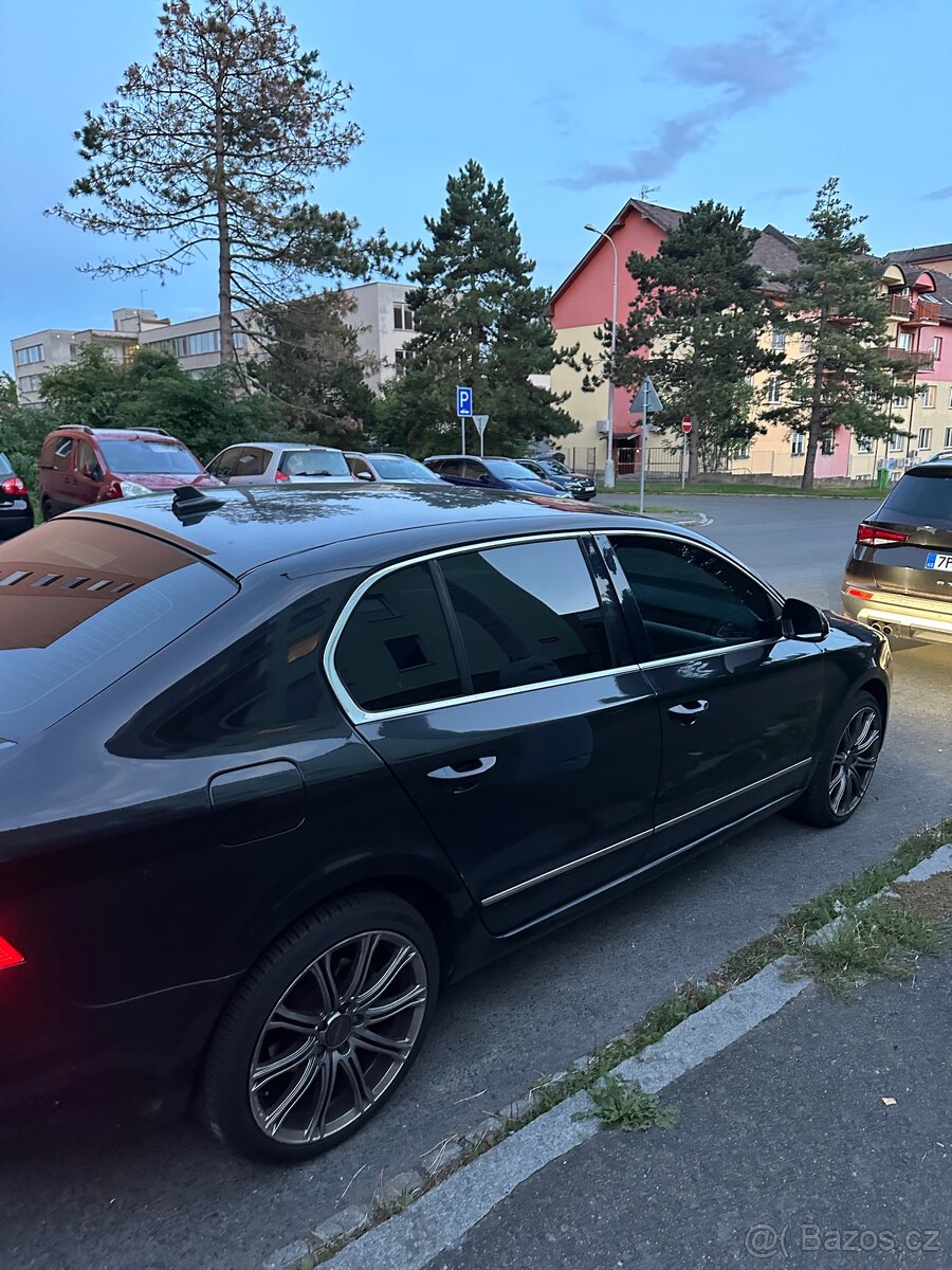 Škoda Superb 2009 2.0d 103 kW - 3