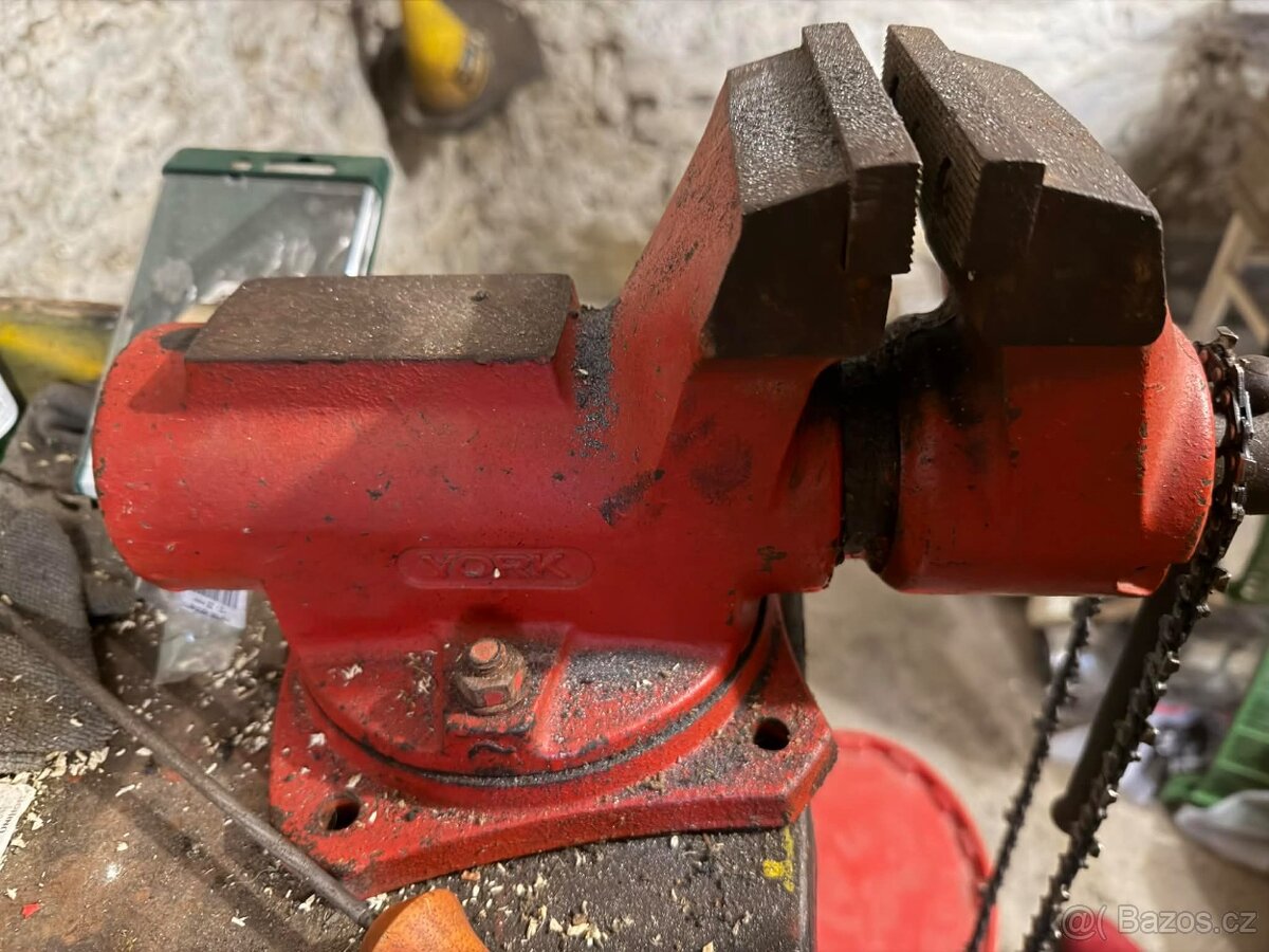 Svěrák York 100L - 3