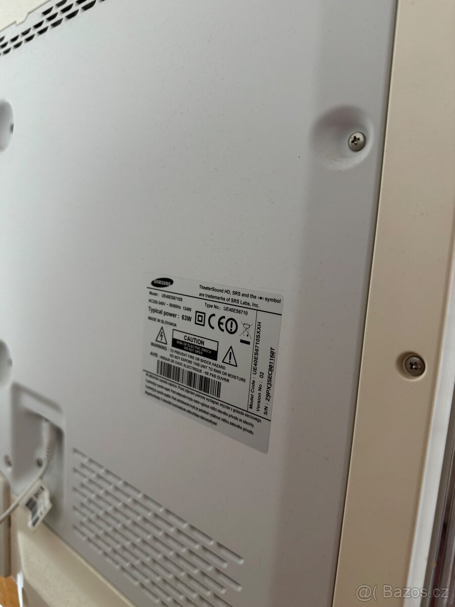 Samsung 40” Smart TV Full HD - 3