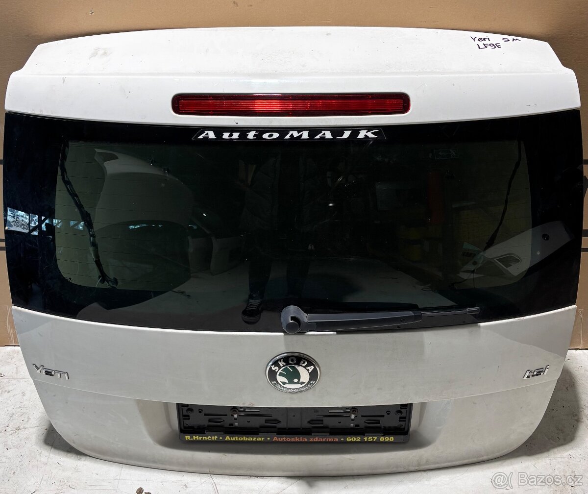 Prodám páté dveře pro ŠKODA Yeti - 3