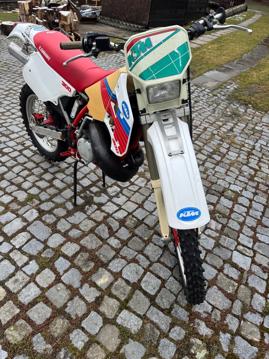 Ktm 300