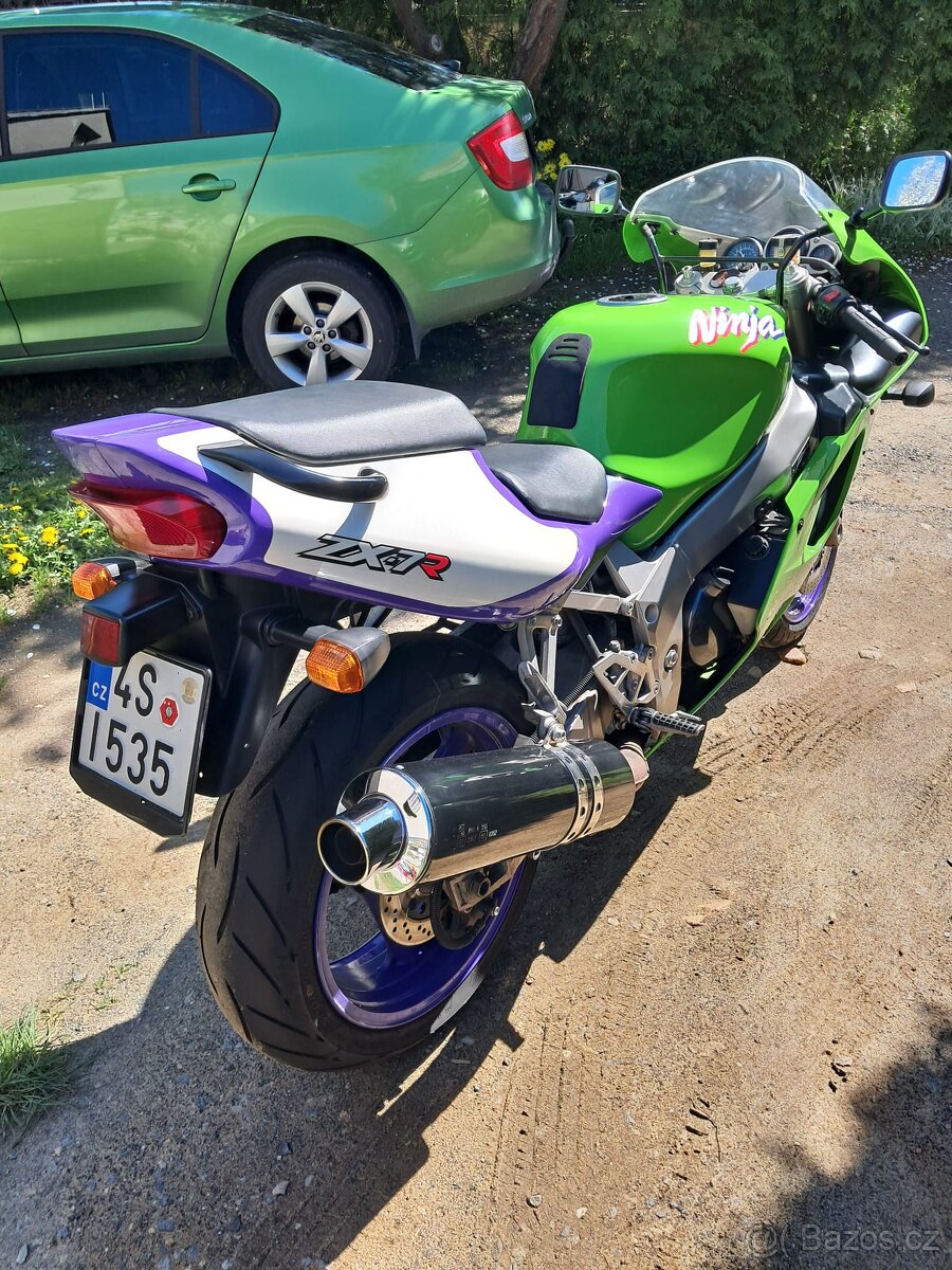Kawasaki ZX7R ninja - 3