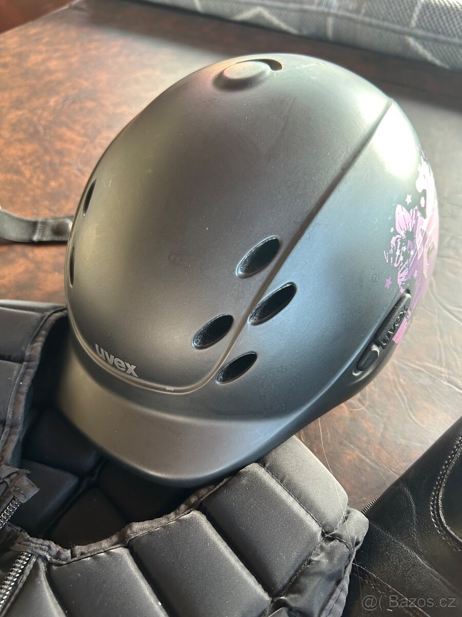 Bezpečnostní vesta na koně, 2x boty, helma, chapsy - dětské - 3