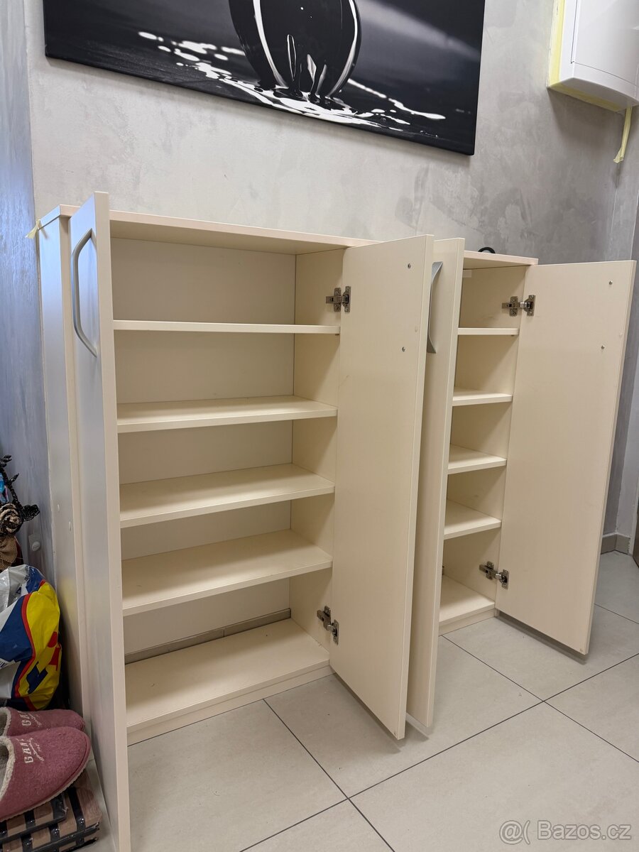 Vestavěný botník - 3