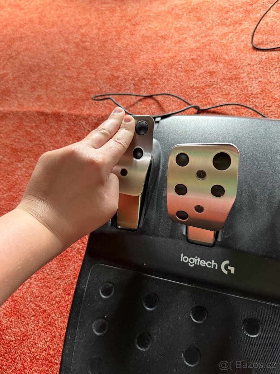 Logitech G920 Driving Force - 3