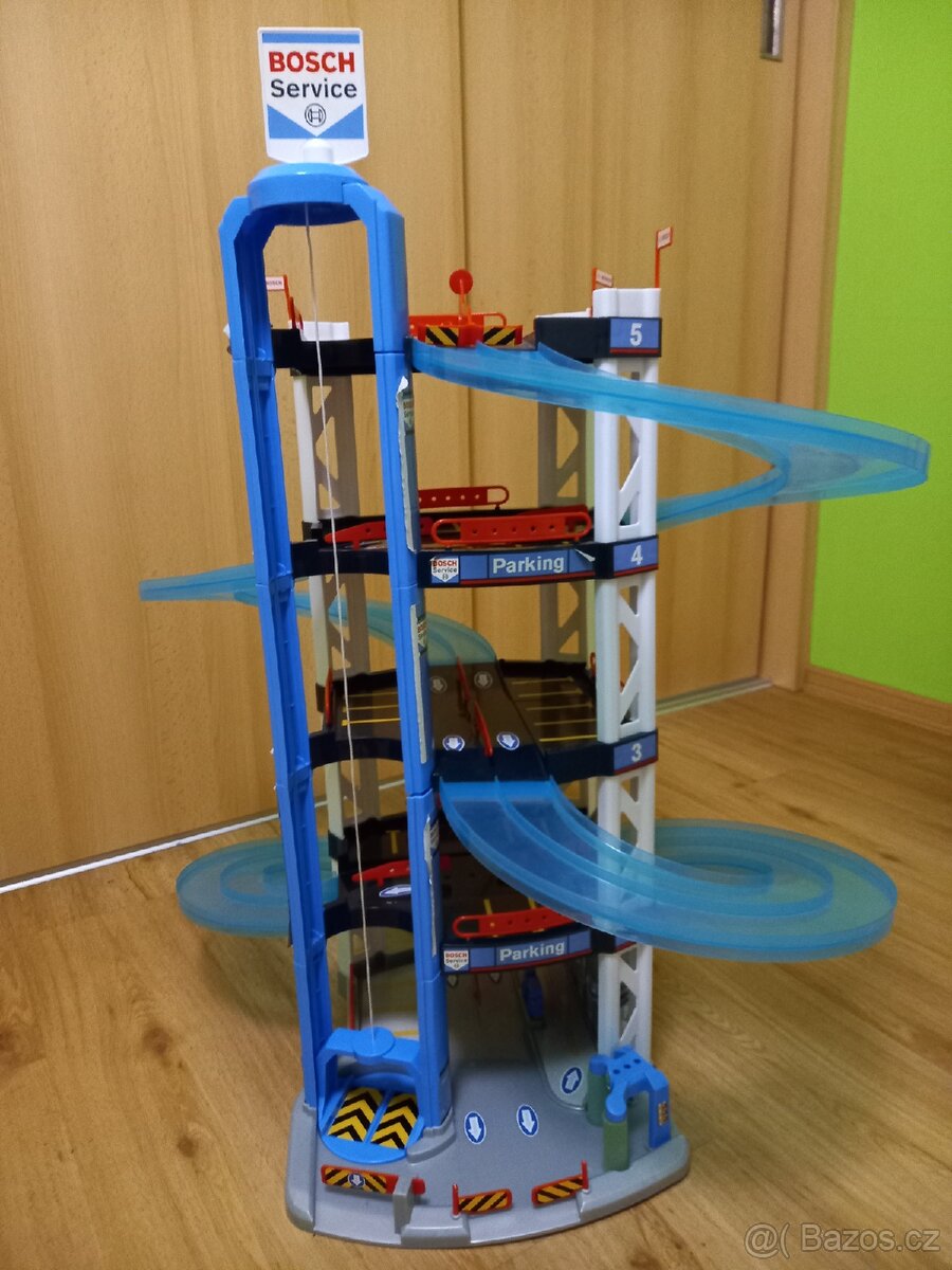 Parkovací dům Bosch - 3