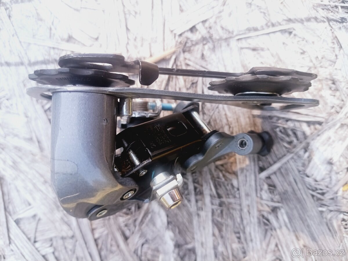 Silniční přehazovačka Shimano - 3