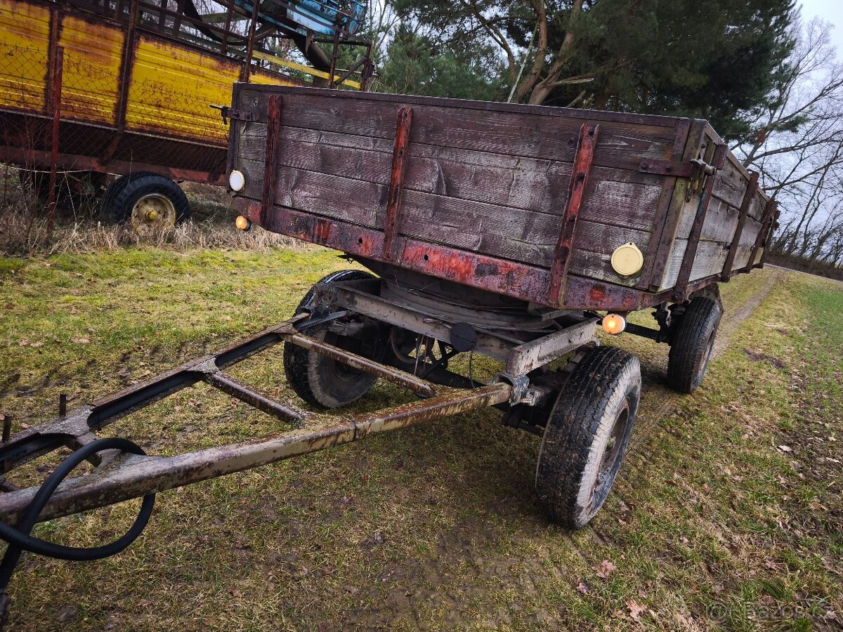 Traktorový přívěs P53 - 3