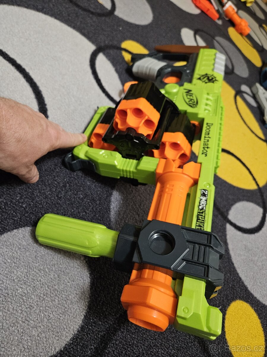 Nerf Doominator Zombie strike - 3