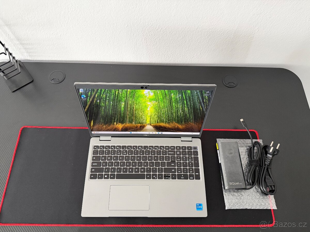 Dell Latitude 5520 - Core i5-11Gen / záruka / Win 11 Pro - 3