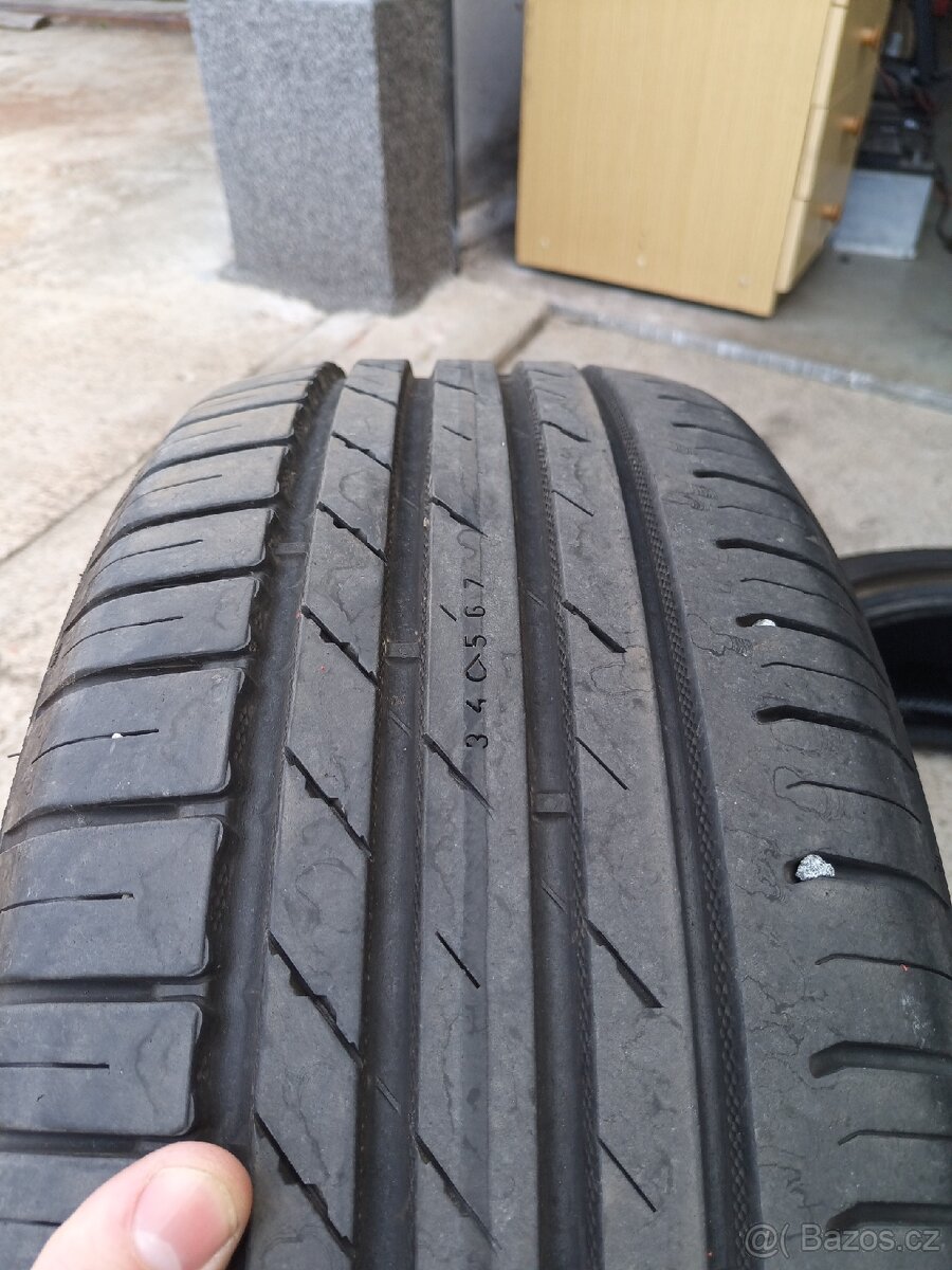 Pneu Nokian 195/45r16 - 3