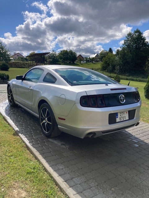 Ford Mustang - 3